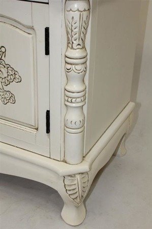 CLASSICS WHITE szafka RTV na gietych nogach z rzeźbieniami, 56x115x45 cm