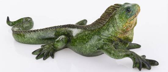 JASZCZURKA figurka zielonego gada, długość 32 cm