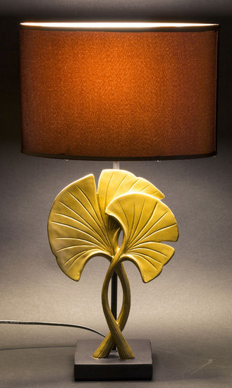 NATALIS lampa na dekoracyjnej nodze z czarną podstawą i złotymi liśćmi miłorzębu, wys. 53 cm